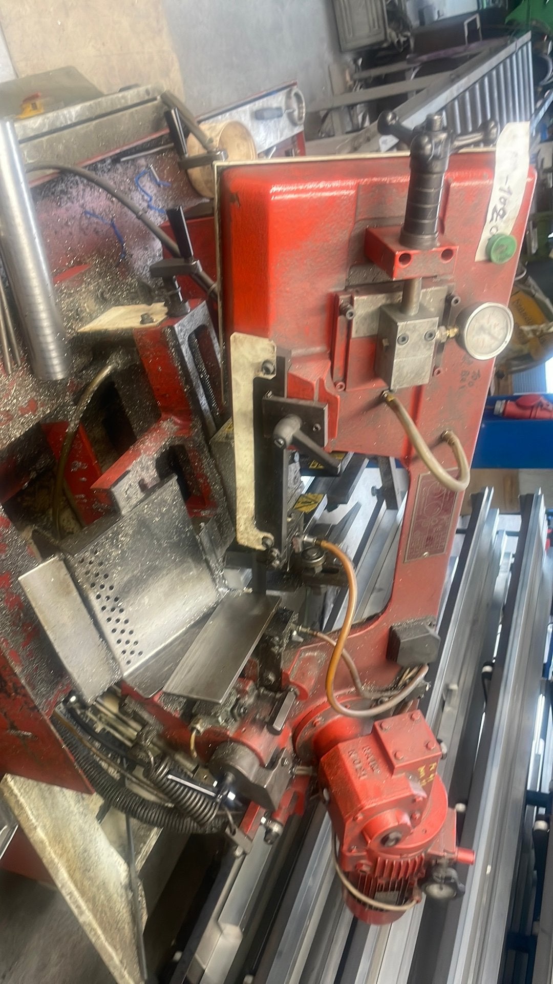 Automatische Zaagmachine, Ophalen, Gebruikt, 70 mm of meer, 600 tot 1200 watt