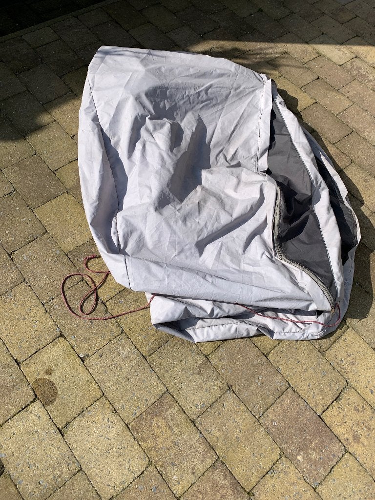 Fietshoes voor op de fietsendrager,merk Hindermann. Gesloten, Ophalen, 3 fietsen of meer, Gebruikt