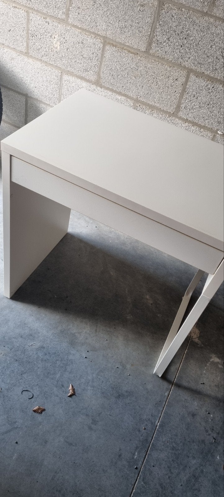 Bureau IKEA MICKE blanc 73  50 cm – Bon état, Ophalen