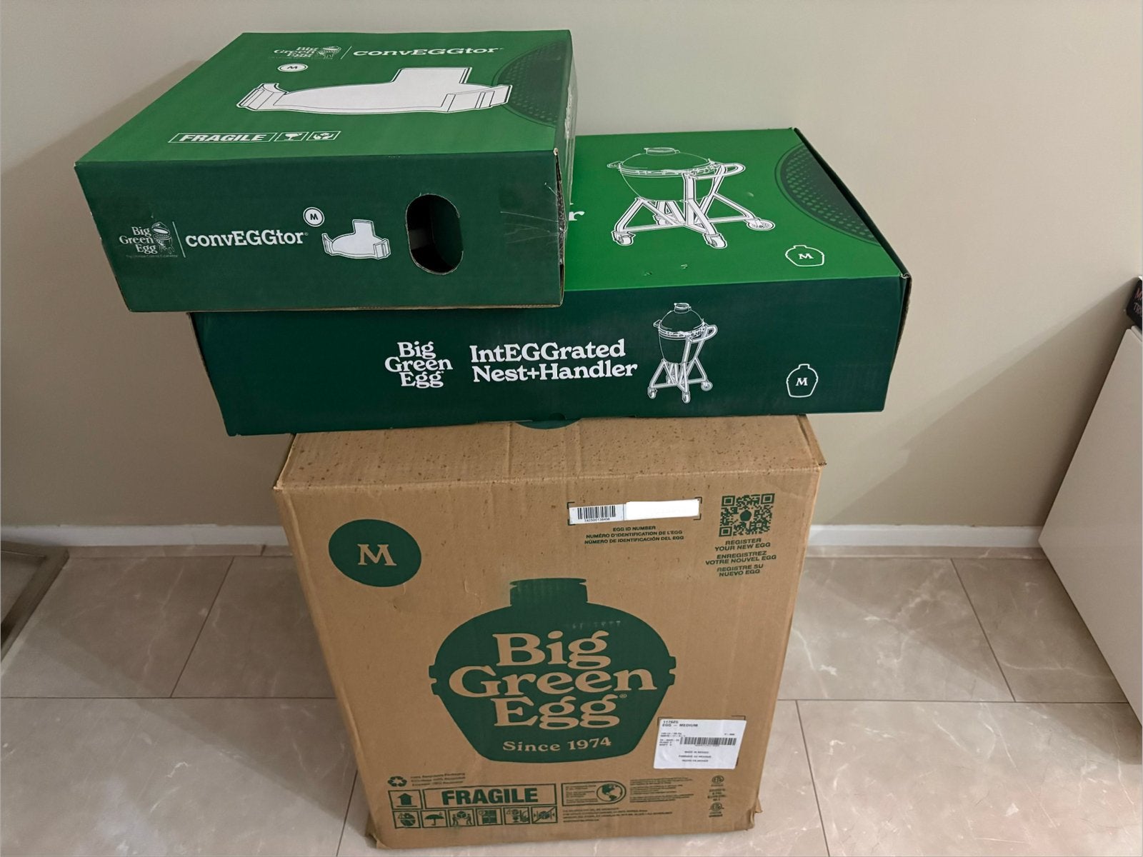 Big Green Egg Medium + Nest Handler + ConvEGGtor Nieuw !, Ophalen, Nieuw, Met accessoires