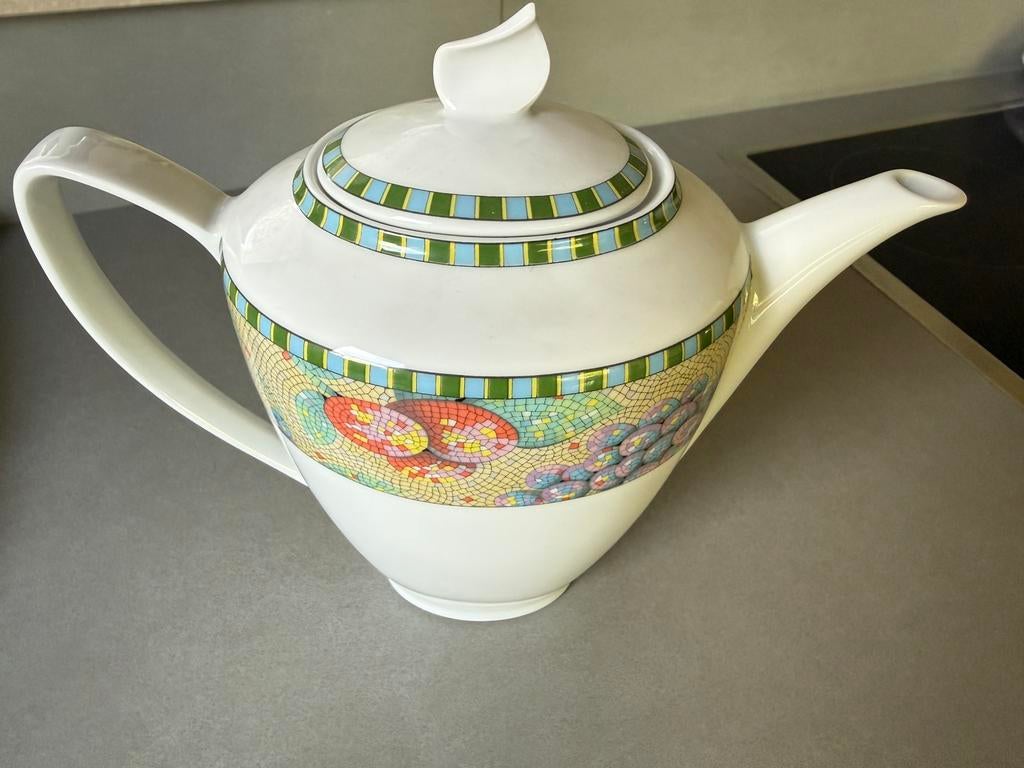 Eschenbach porseleinen Thee of koffiekan, Enlèvement