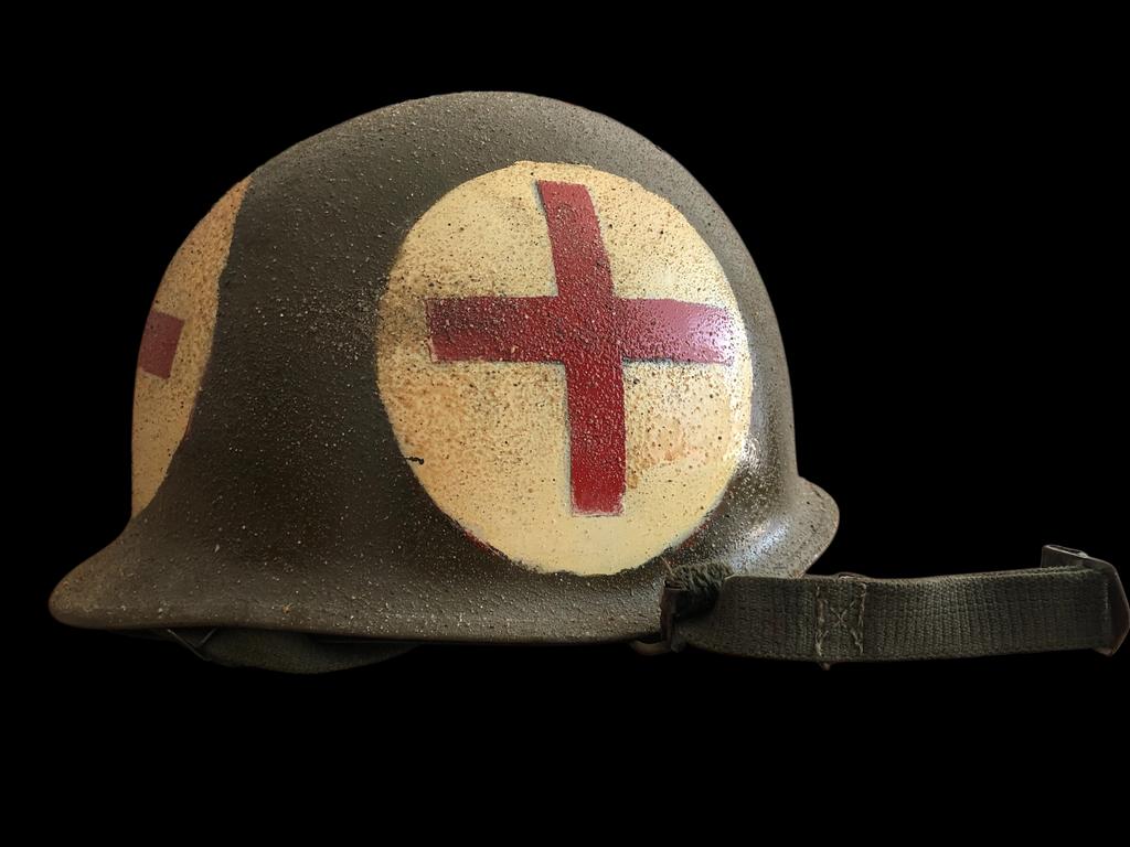 KL M1 helm “US Red Cross medical helmet”, Verzamelen, Militaria | Algemeen, Ophalen of Verzenden