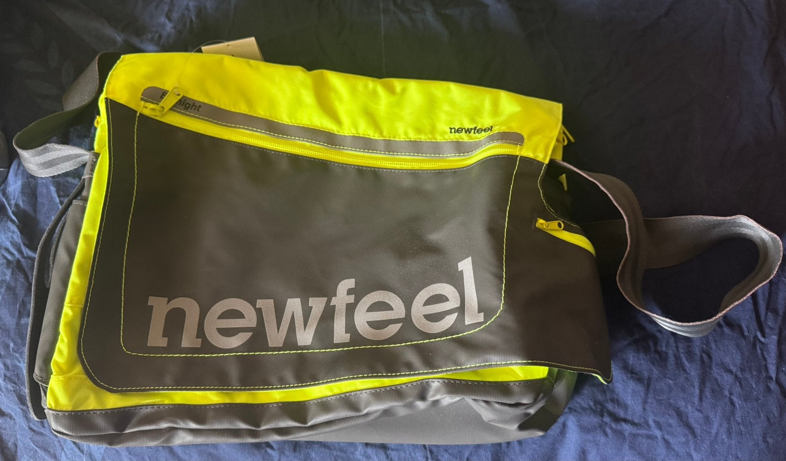 Newfeel schoudertas / rugzak fluo 20L, Enlèvement, Neuf