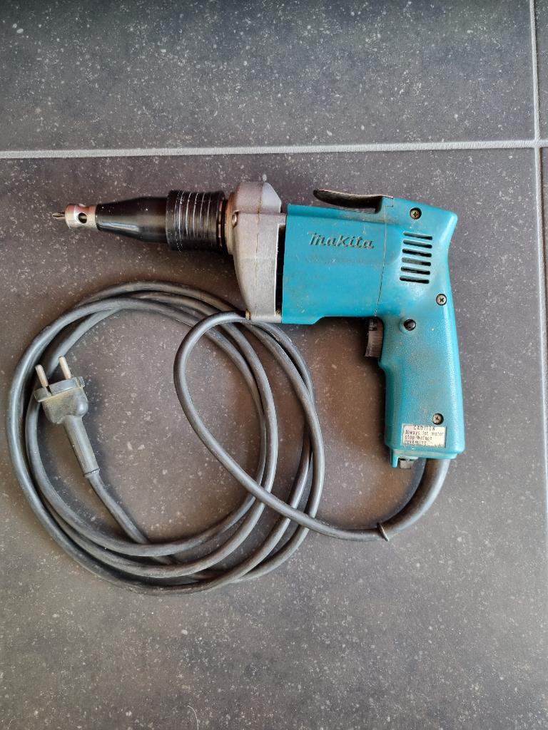 Electrische schroevendraaier, Doe-het-zelf en Bouw, Ophalen, Gebruikt