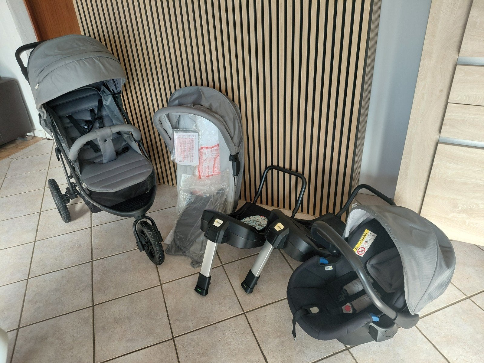 poussette trio Hauck Comfort Fix, Enfants & Bébés, Autres marques, Voiture duo, Comme neuf, Enlèvement