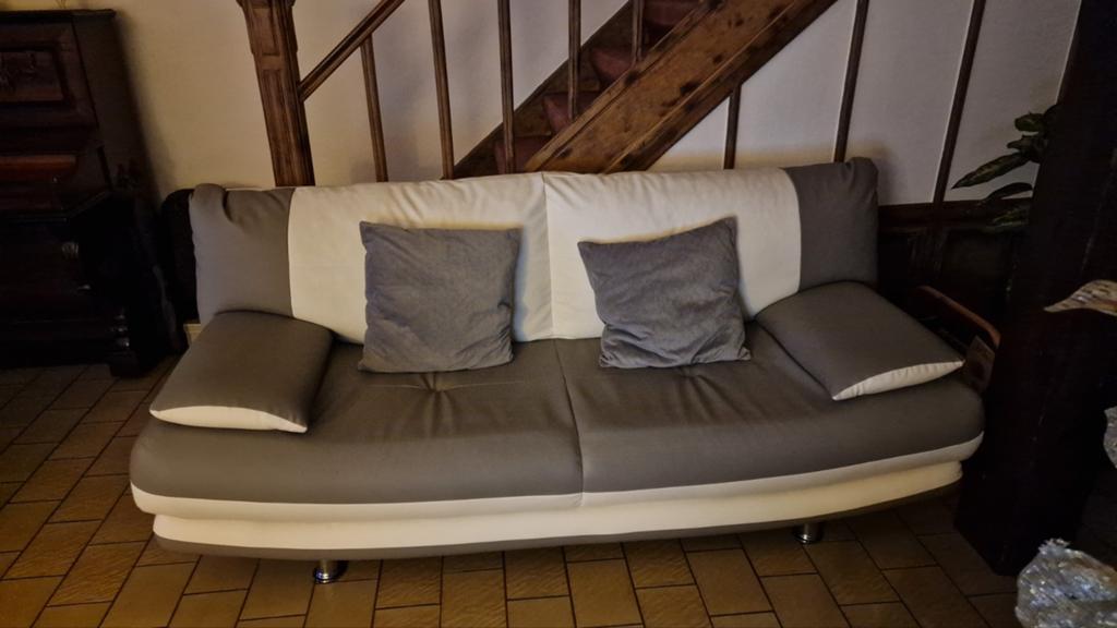 Salon composé de 2 canapés de 2 et 3 places, Ophalen