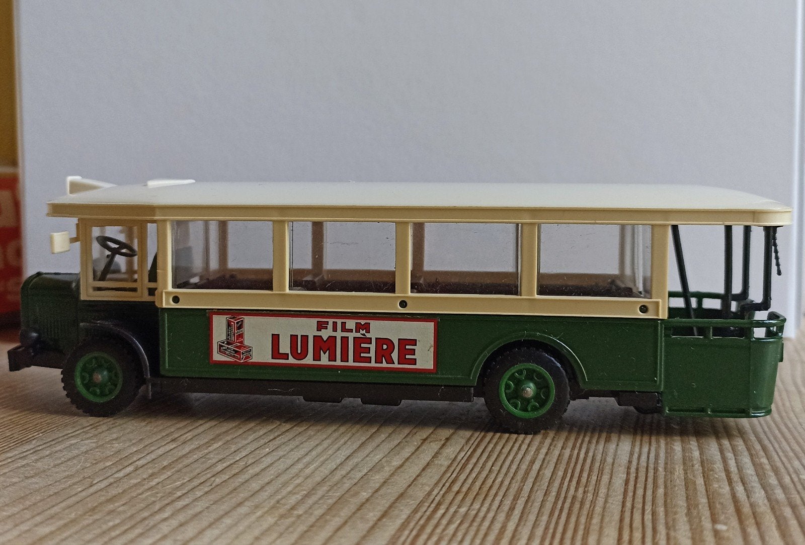 Bus Renault TN 6 C SOLIDO, Enlèvement