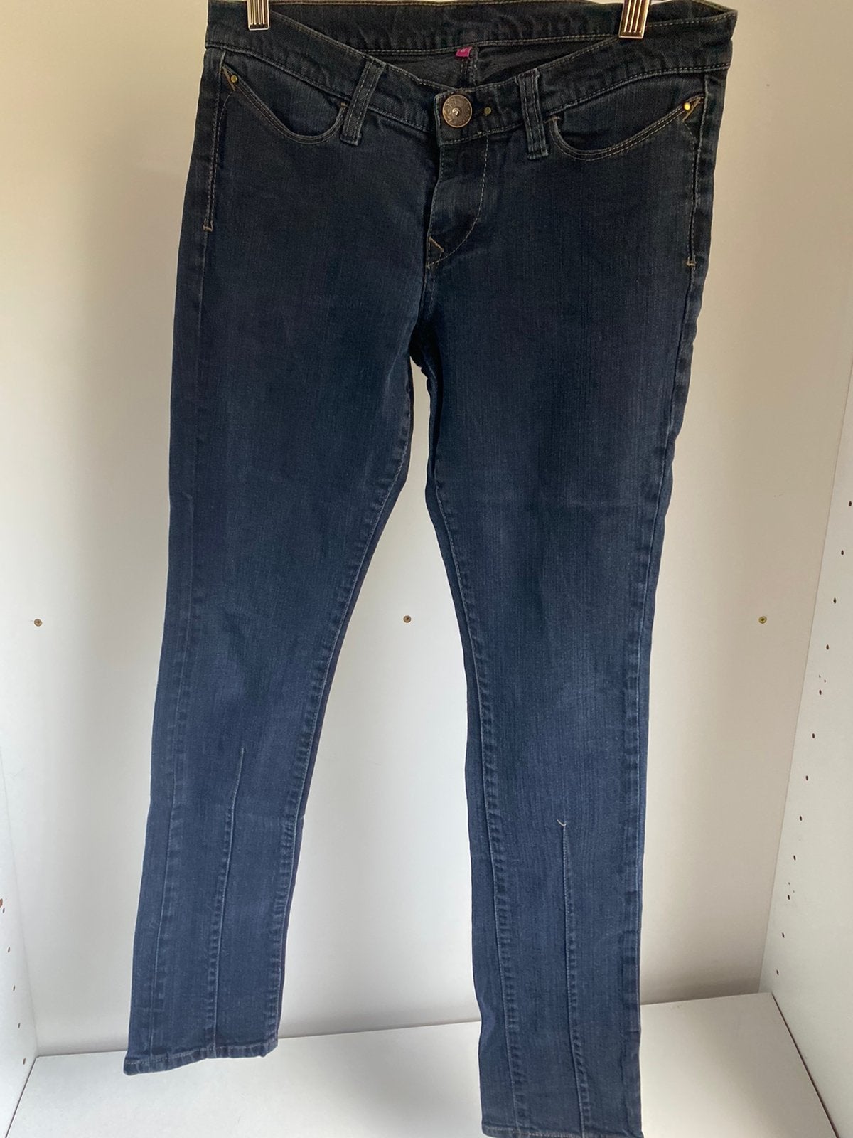 Heel donker blauwe jeans maat 27, Vêtements | Femmes, Enlèvement ou Envoi, Comme neuf