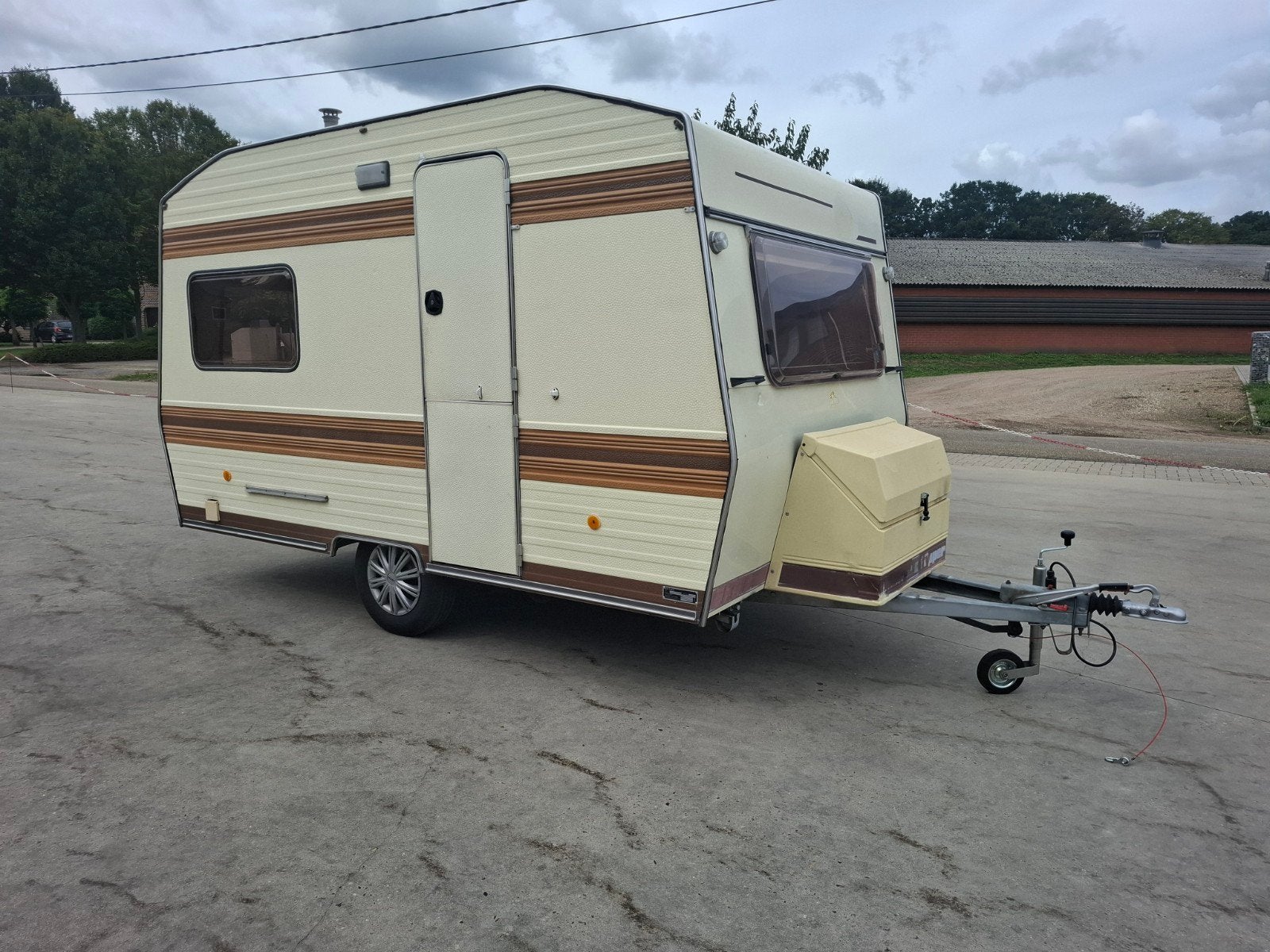 zeer nette bürstner caravan mtm 750kg, Particulier, Koelkast, Bürstner