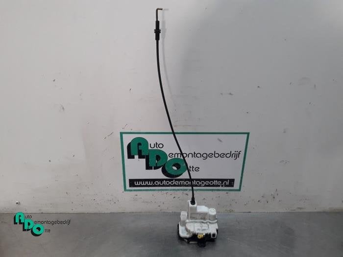 Serrure portière mécanique 4portes avant droite d'un Fiat, -, 3 mois de garantie, Utilisé, Fiat