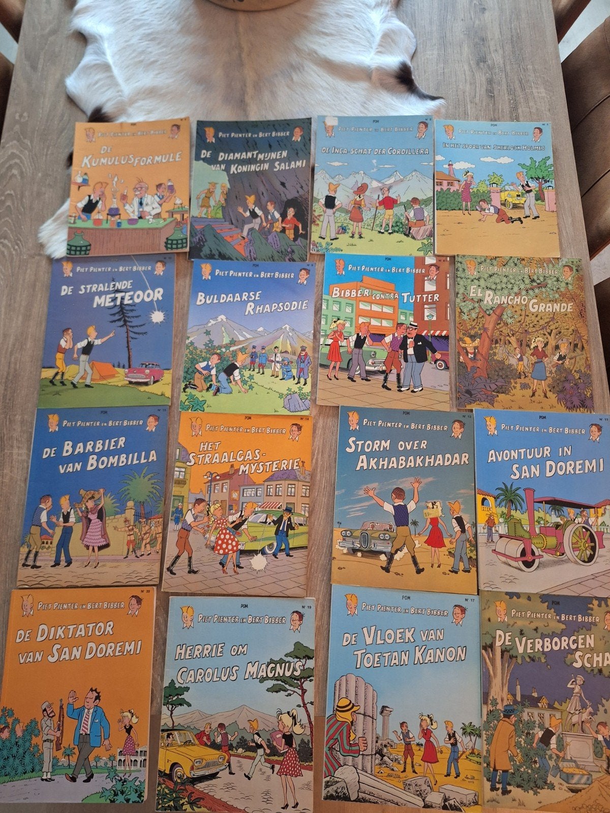 Lot van 28 piet pienter en bert bibber strips, Ophalen of Verzenden