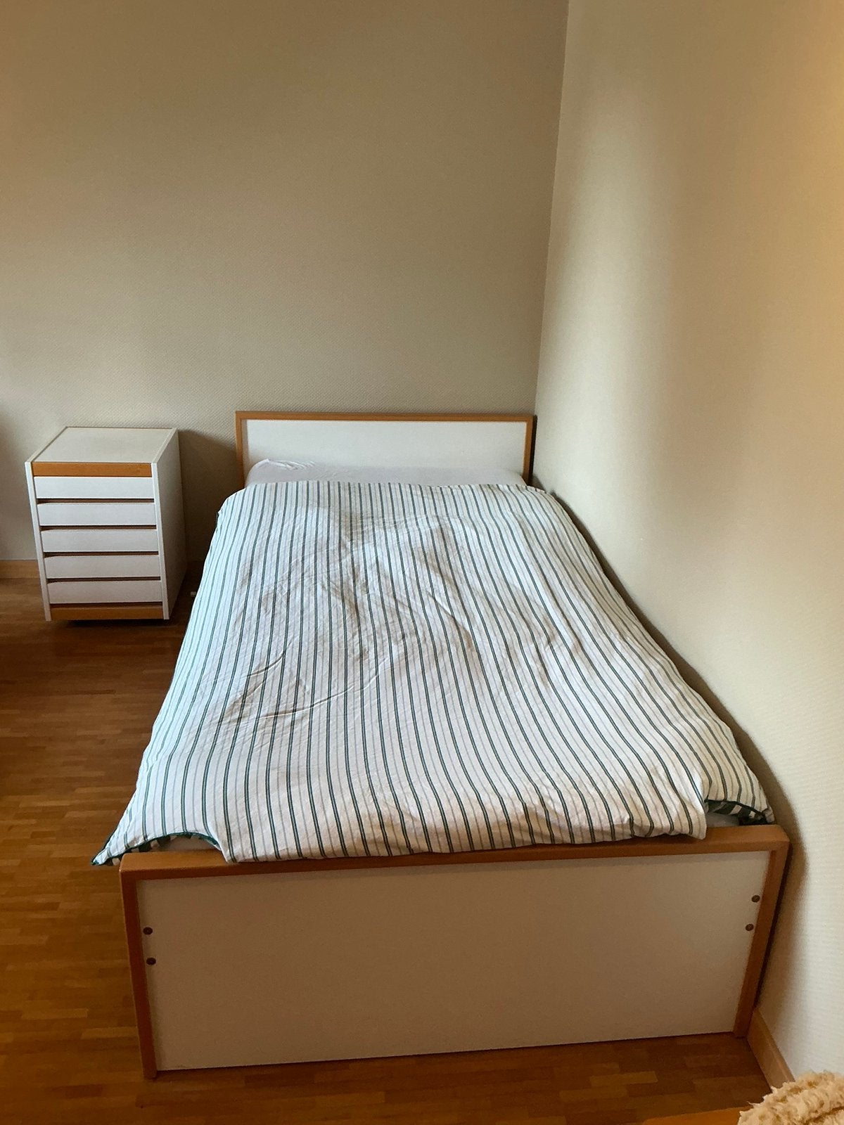 Auping bed (100-200) met nachtkastje, Huis en Inrichting, Ophalen, Zo goed als nieuw, Eenpersoons