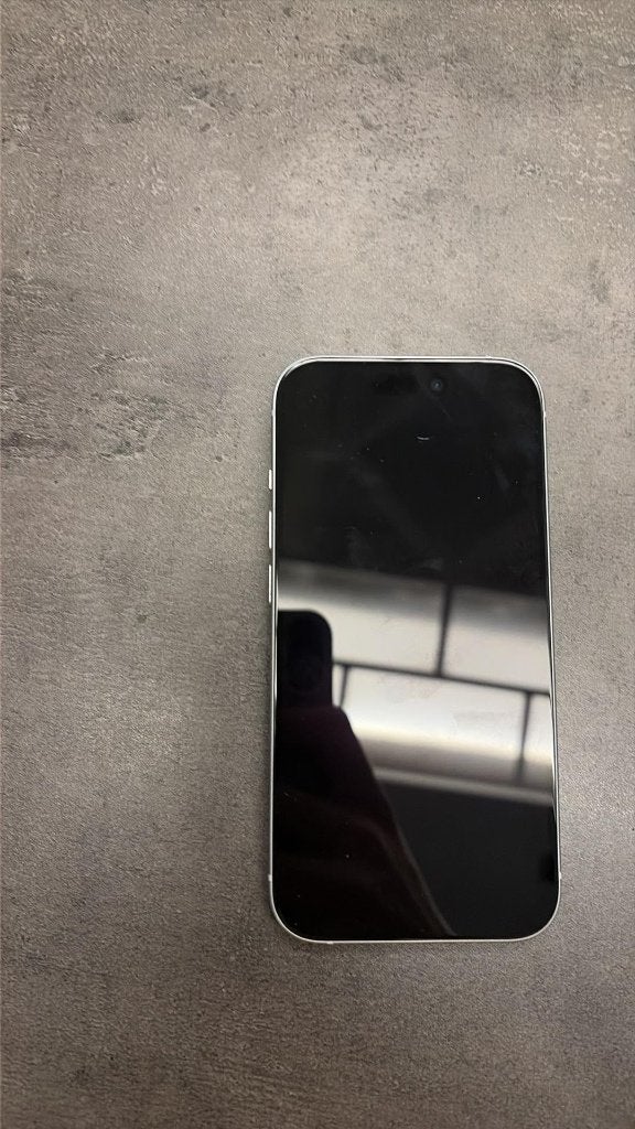 Iphone 15, Enlèvement, IPhone 15
