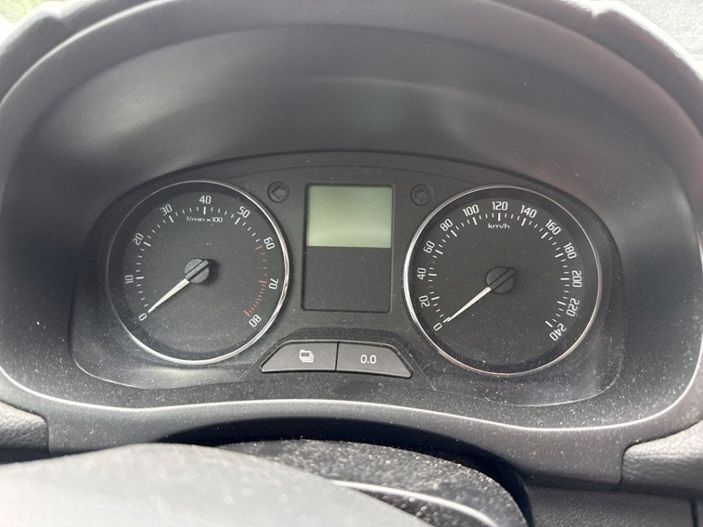 INSTRUMENTS DE BORD Skoda Fabia II Combi (|5J0920811G|), Utilisé, Info@skoda-auto.de, Skoda, Max-Planck-Straße  3-5
64331  Weiterstadt, DE