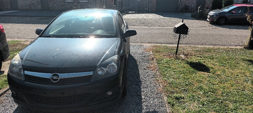 Opel Astra GTC, Autos, Cuir, Achat, Boîte manuelle, Noir