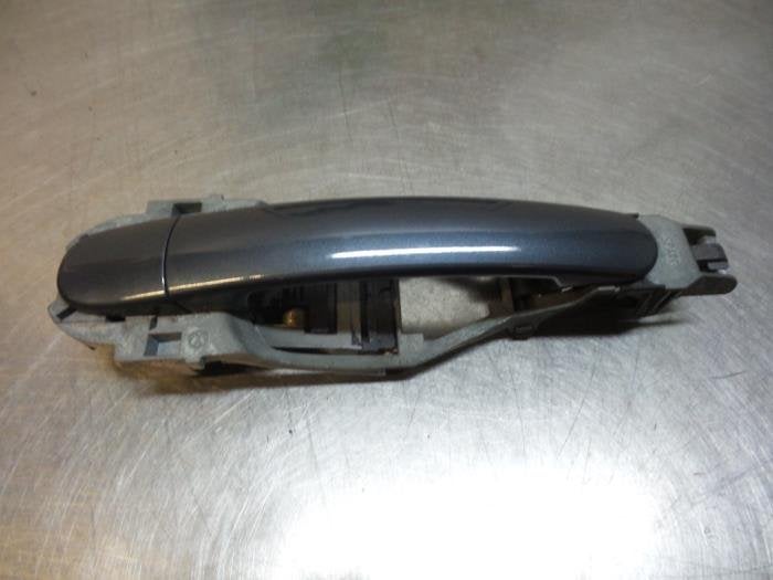 Poignée portière 2portes droite d'un Volkswagen Polo (Polo, Volkswagen, -, 3 mois de garantie, Utilisé