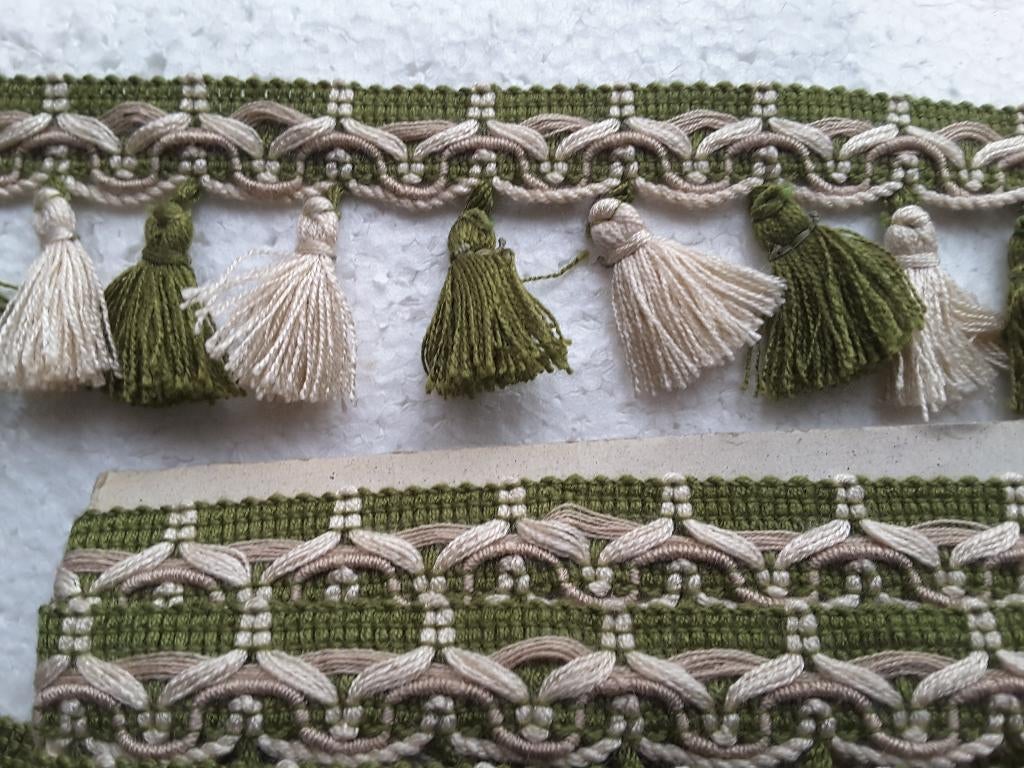 garnituren, franje met pompons, groen, brons en crème, 50 mm, Ophalen of Verzenden, Nieuw