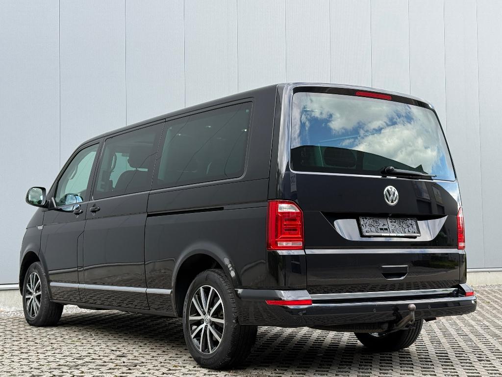 Volkswagen T6 Caravelle 2.0TDi Highline DSG 8Zit VEEL OPTIES, Monovolume, 4 cilinders, Zwart, Leder