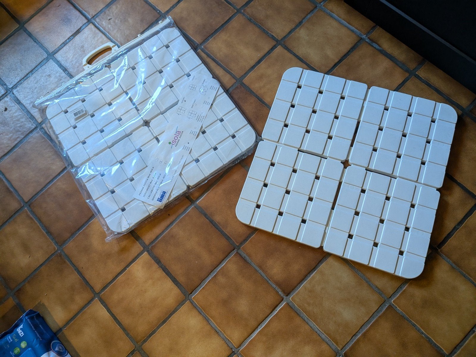 Tapis de douche antidérapant Quadro. 56 x 56, Enlèvement