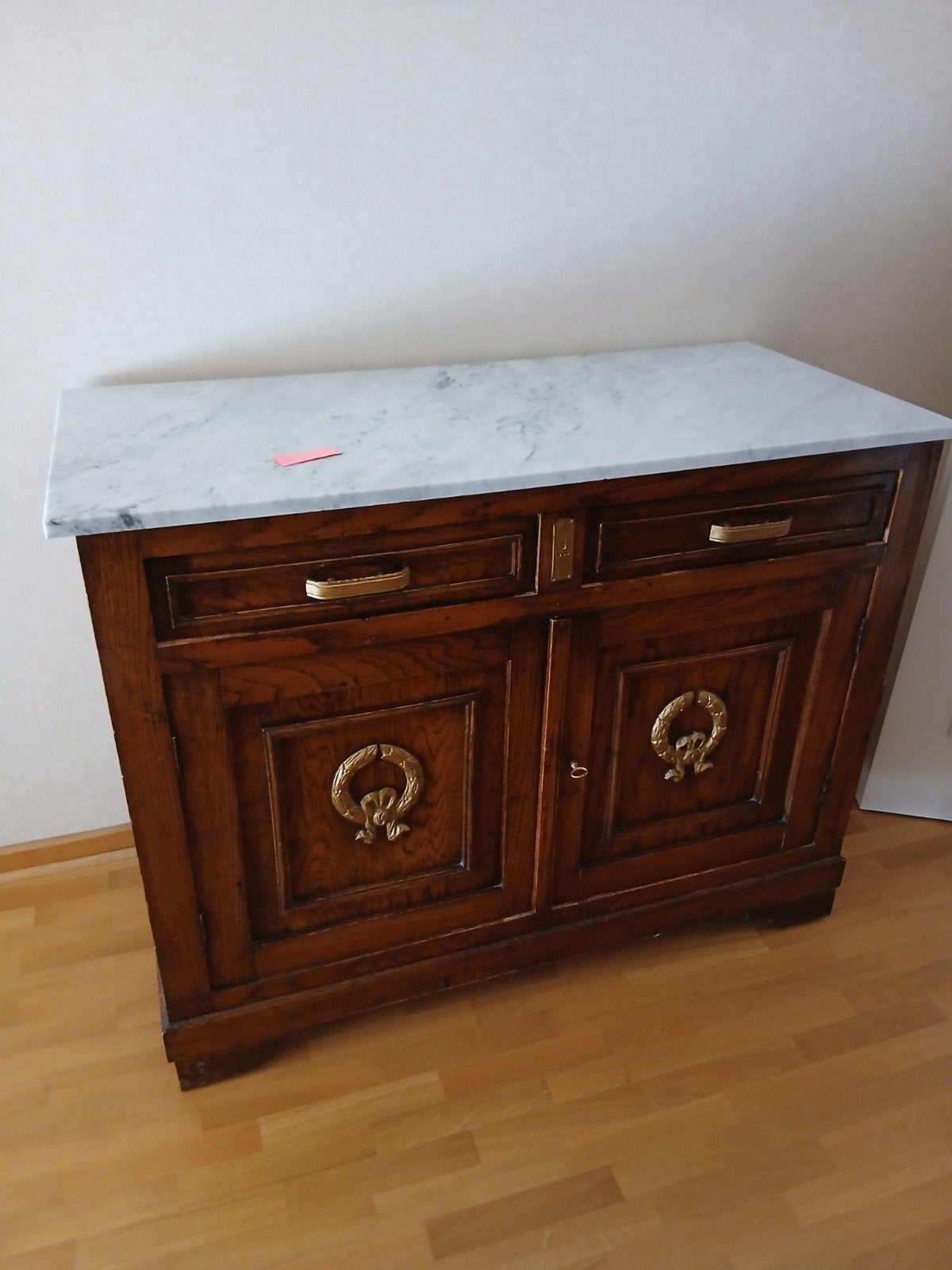 Prachtige antieke eiken commode / dressoir met wit marmeren, Ophalen