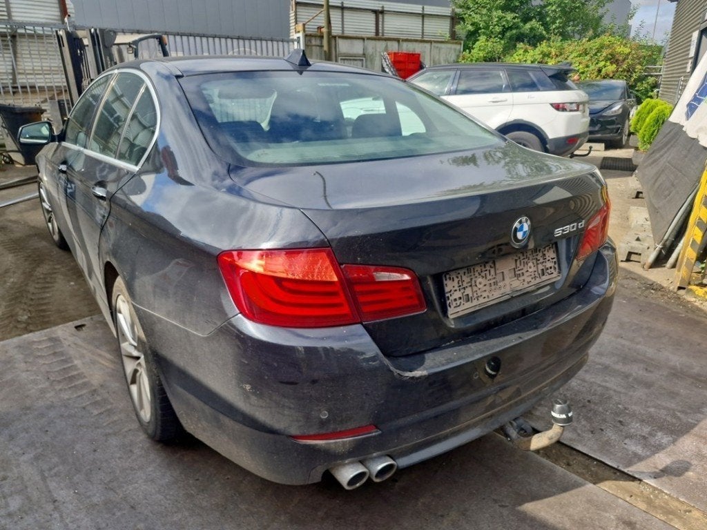 FUSEE LINKS ACHTER 5 serie (F10) (|33326793769|6793769|), Gebruikt, BMW, Petuelring 130
80809  München, DE, Bayerische Motoren Werke AG