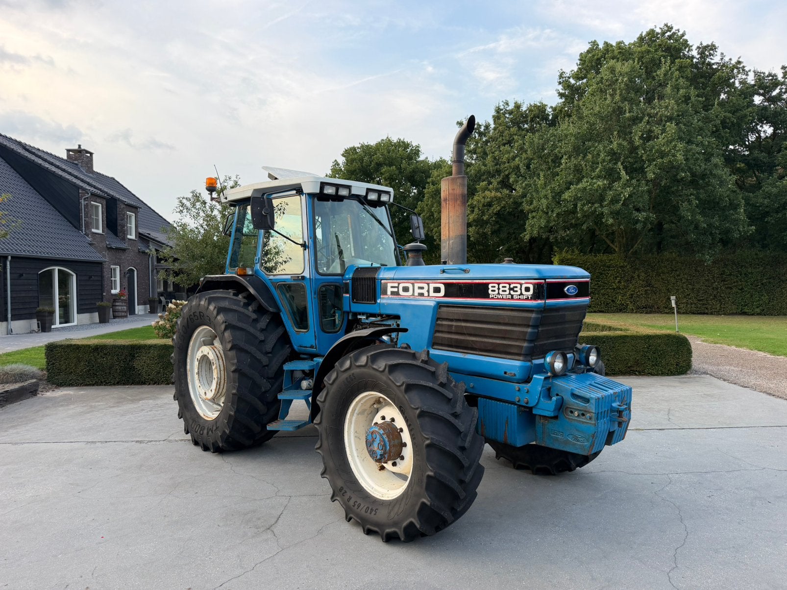 Ford 8830 powershift luchtremmen, Ophalen, Gebruikt, Meer dan 10000, Meer dan 160 Pk