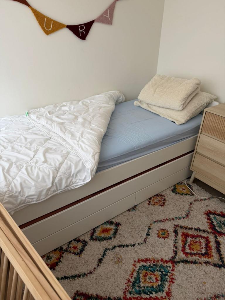IKEA SLAKT eenpersoonsbed 90x200 met Bedlade en extra lades, Ophalen