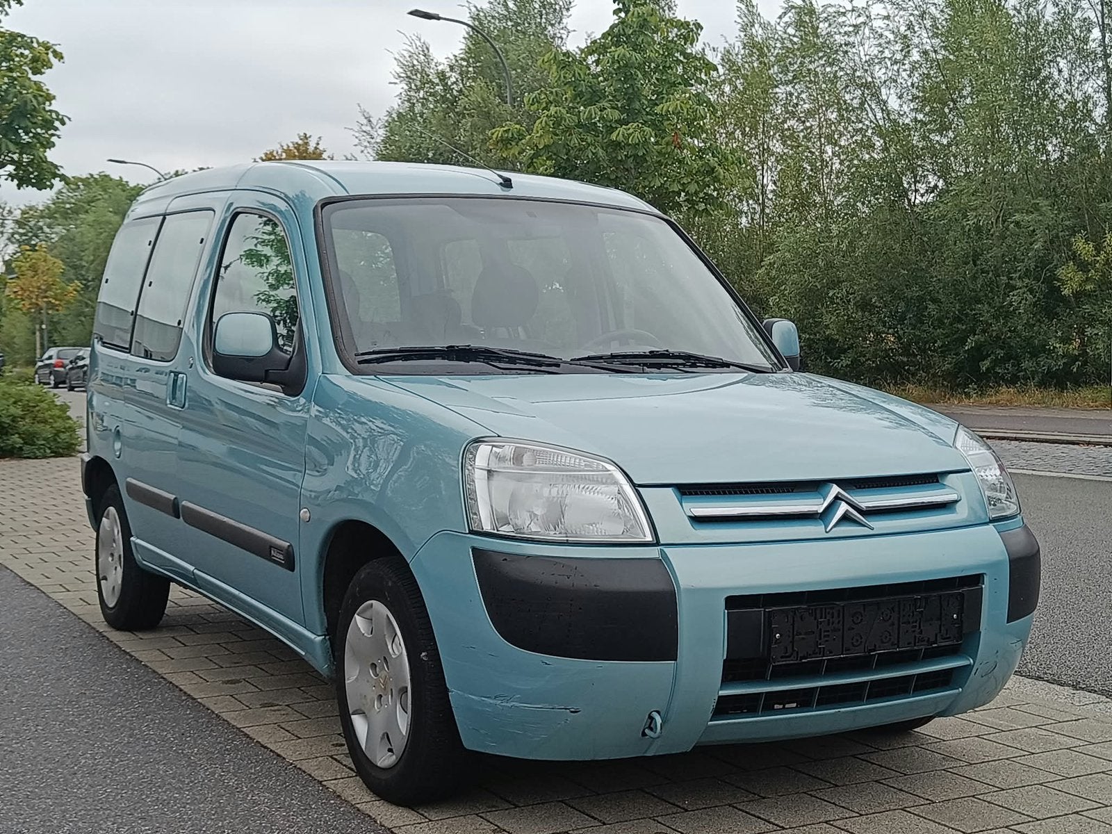 CITROEN BERLINGO 1.4 BENZINE 5 ZITPLAATSEN 1STE EIGENAAR!!, 1360 cc, Berlingo, 5 deurs, Particulier