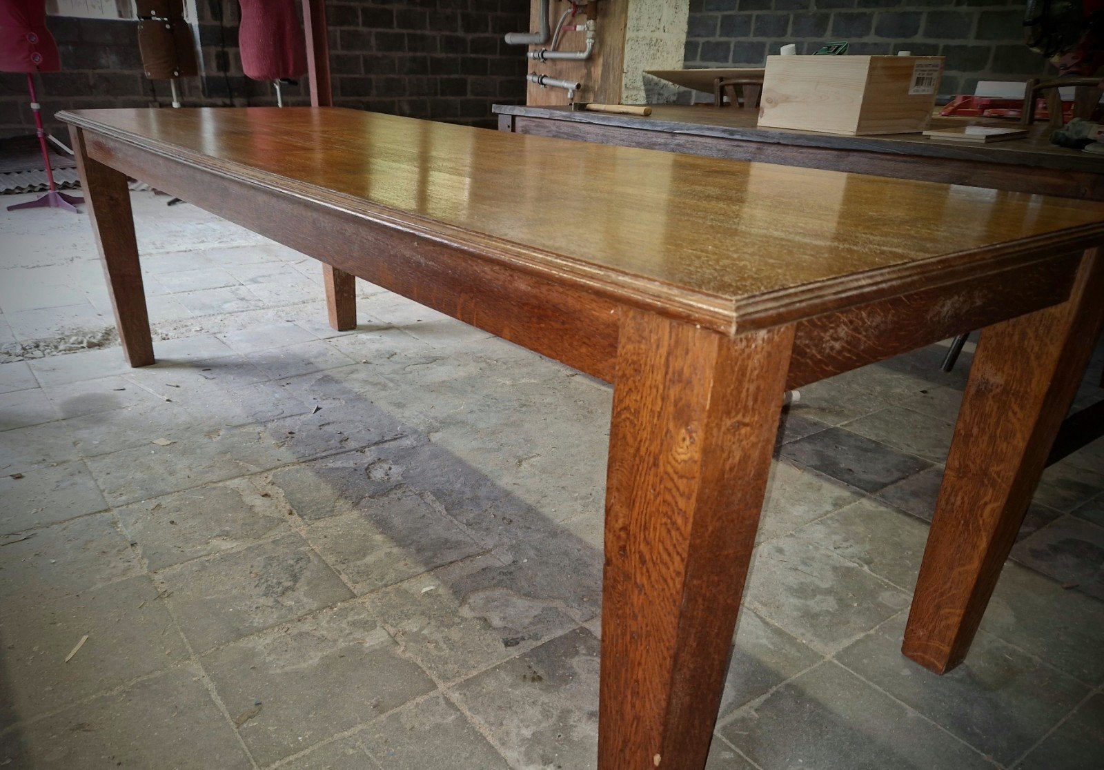 Ancienne table de monastère en chêne, Enlèvement