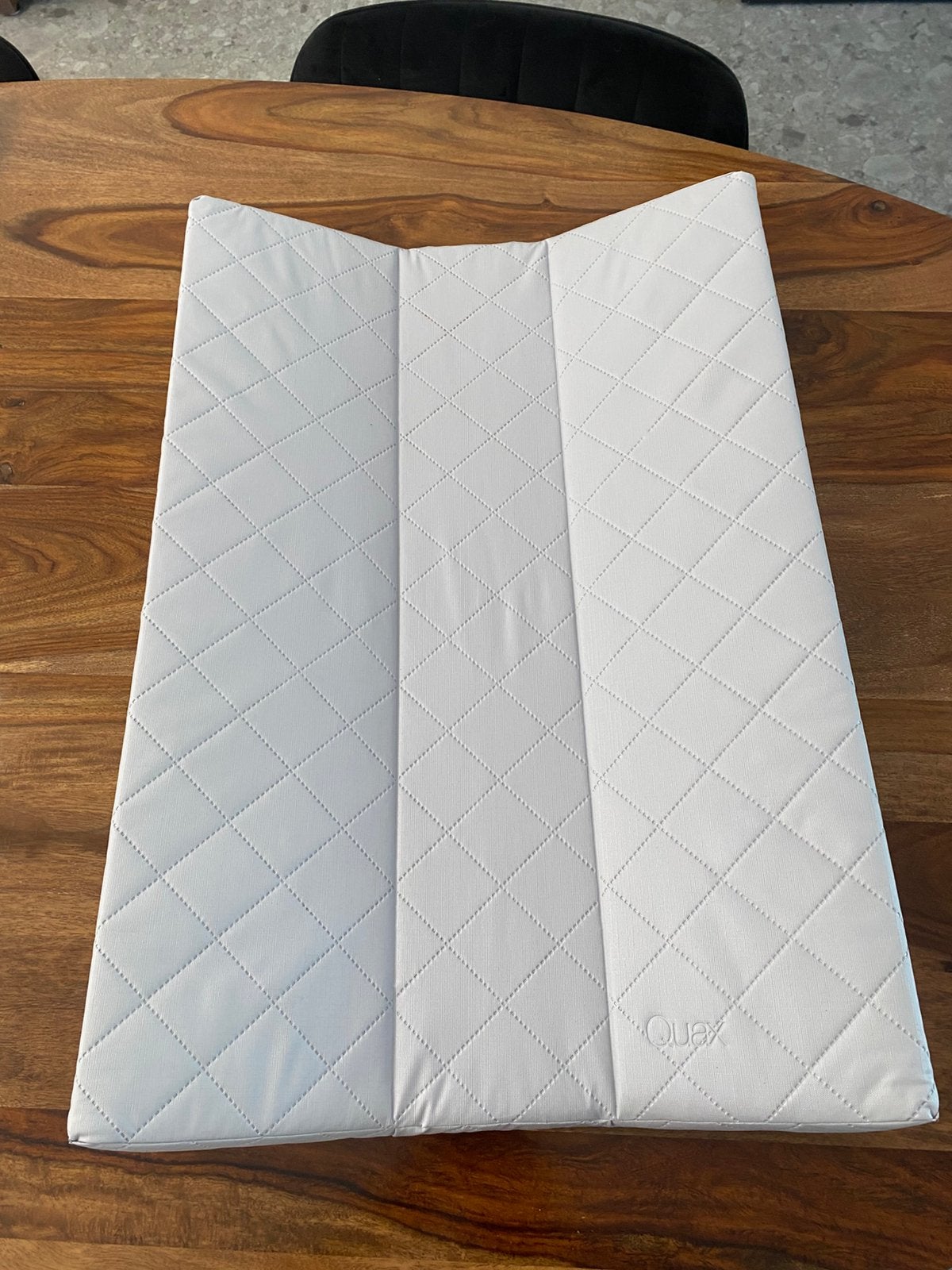 Coussin d'allaitement Quax, Enfants & Bébés, Enlèvement, Comme neuf