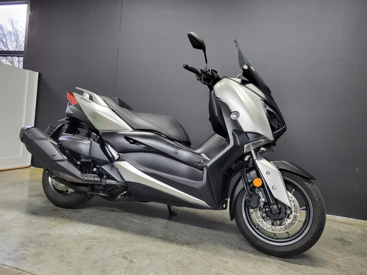 Yamaha XMAX 400 (année de construction 2017), Scooter, Entreprise, 400 cm³, 12 à 35 kW