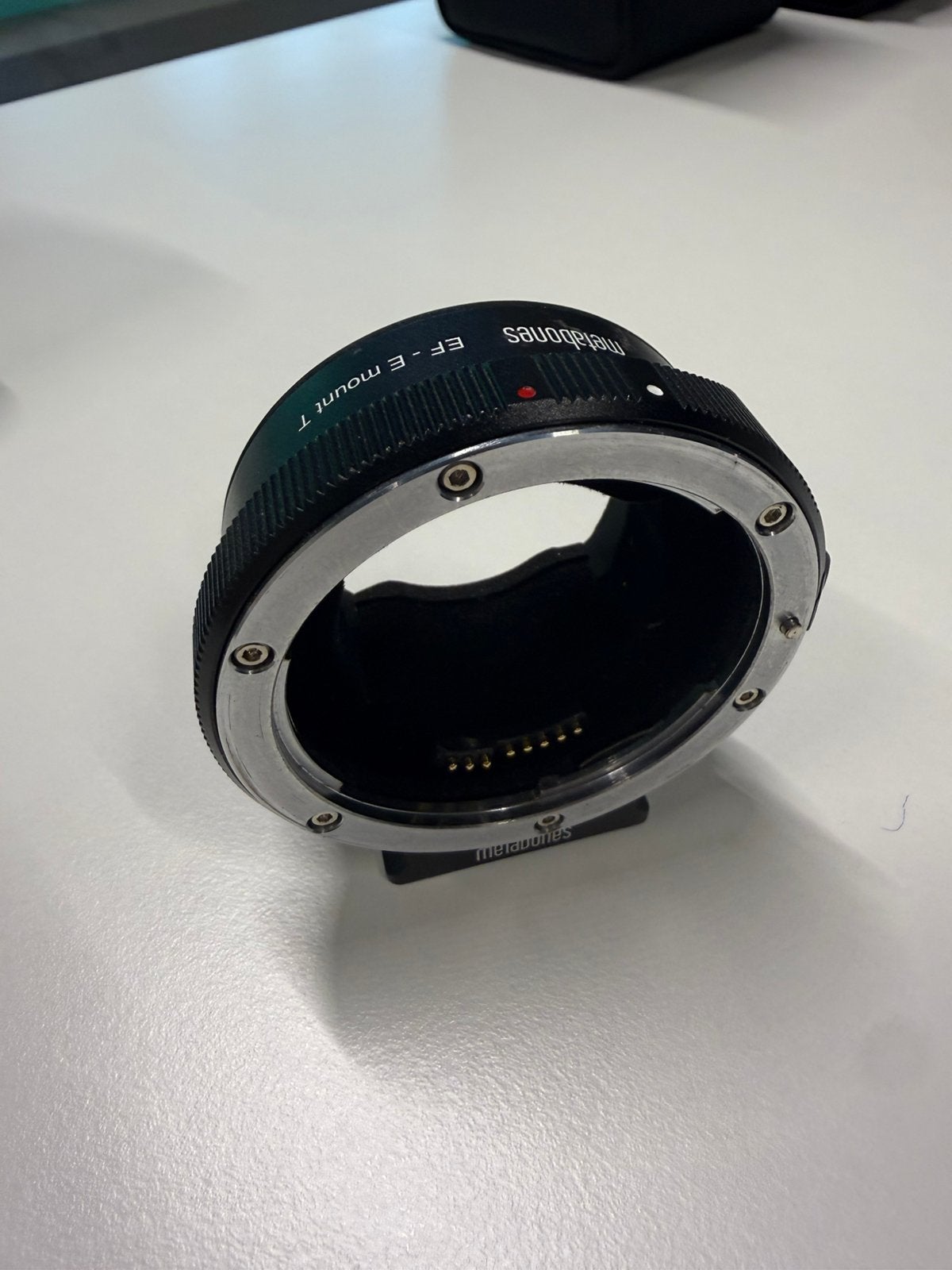 Metabones EF-E mount T Smart Adapter Mark V – EF vers E, Enlèvement, Utilisé