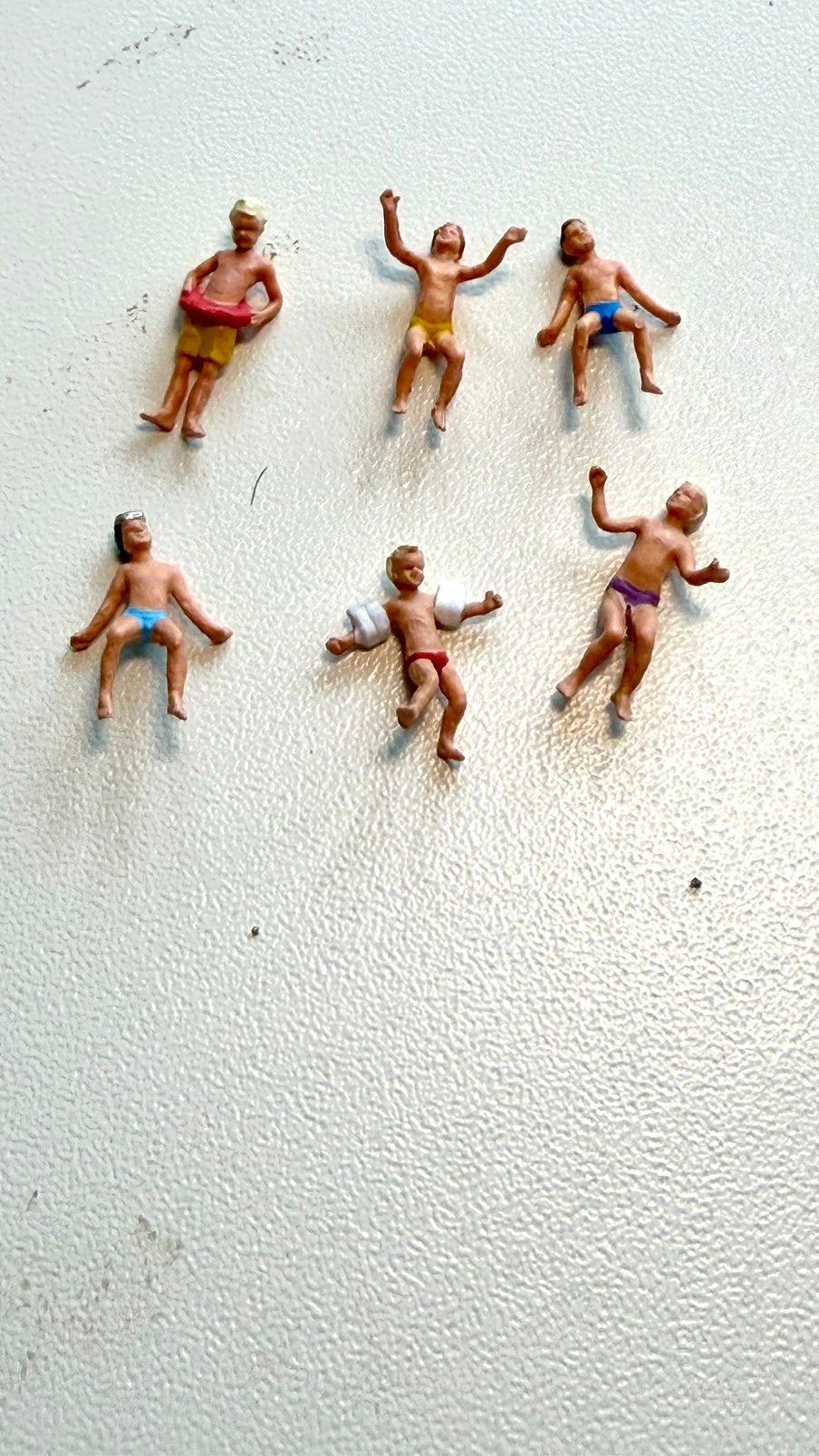 Zwemmende kinderen, Ophalen of Verzenden, Zo goed als nieuw