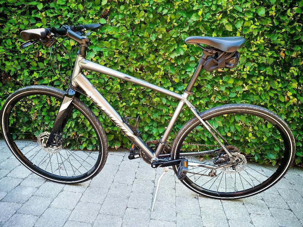 Hybride-fitness fiets: Specialized Sirrus Sport Disc, Fietsen en Brommers, 28 inch, Gebruikt, 15 tot 20 versnellingen, Schijfrem