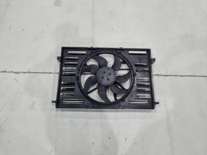 Ventilateur moteur d'un Audi A4, Autos : Pièces & Accessoires, Climatisation & Chauffage, Audi, Utilisé, 3 mois de garantie, Enlèvement ou Envoi