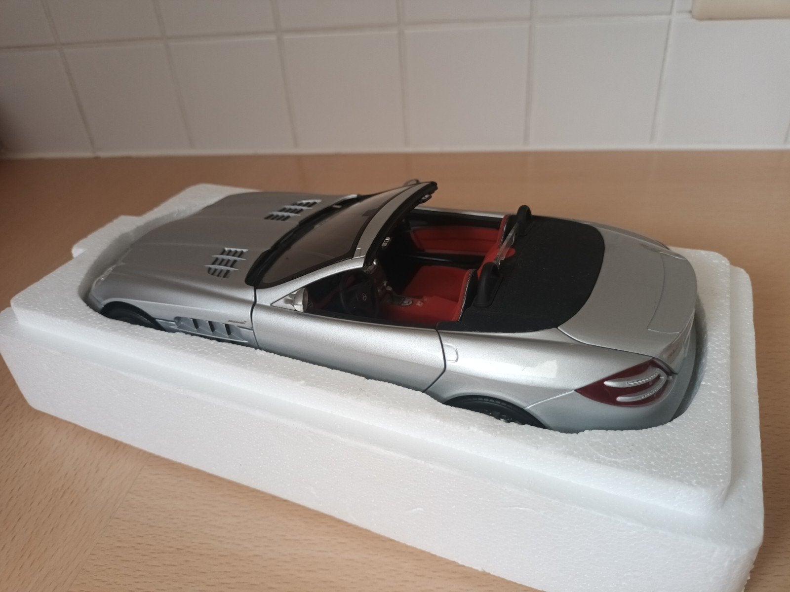 Minichamps Mercedes-benz SLR McLaren Roadster 2007 1:18, Hobby en Vrije tijd, Ophalen of Verzenden, Zo goed als nieuw, Auto, MiniChamps