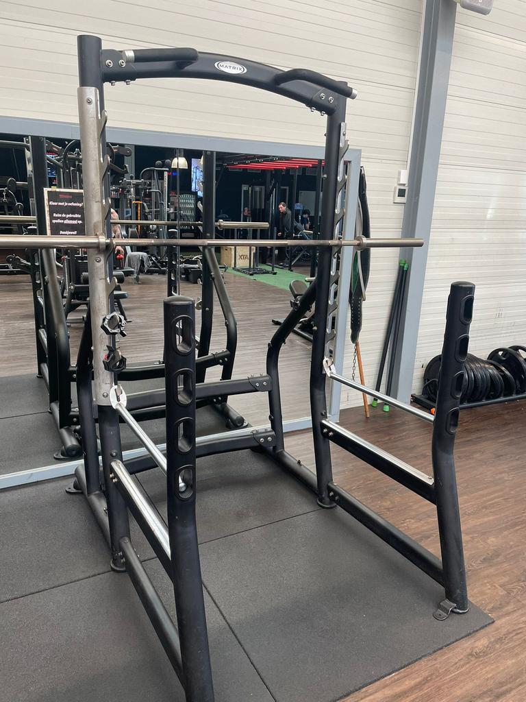 Matrix Squat (half) rack, Sport en Fitness, Ophalen, Zo goed als nieuw, Benen, Oprekstang
