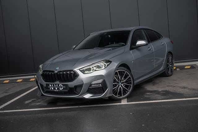 BMW 218 i M-Sport | H. Kardon | Pano | 19' M | Stuurverw |, Auto's, BMW, Automaat, https://public.car-pass.be/vhr/9019b779-04b9-45ce-8bf2-4ea56724c0ef