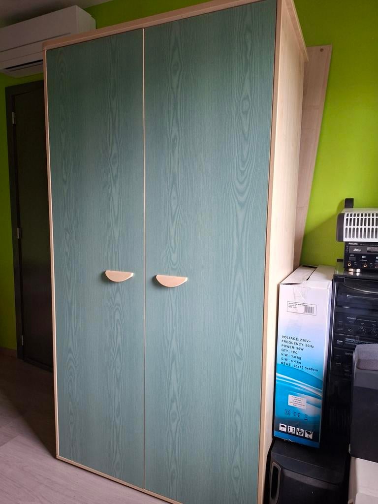 Kinderkamer in degelijke staat, Ophalen