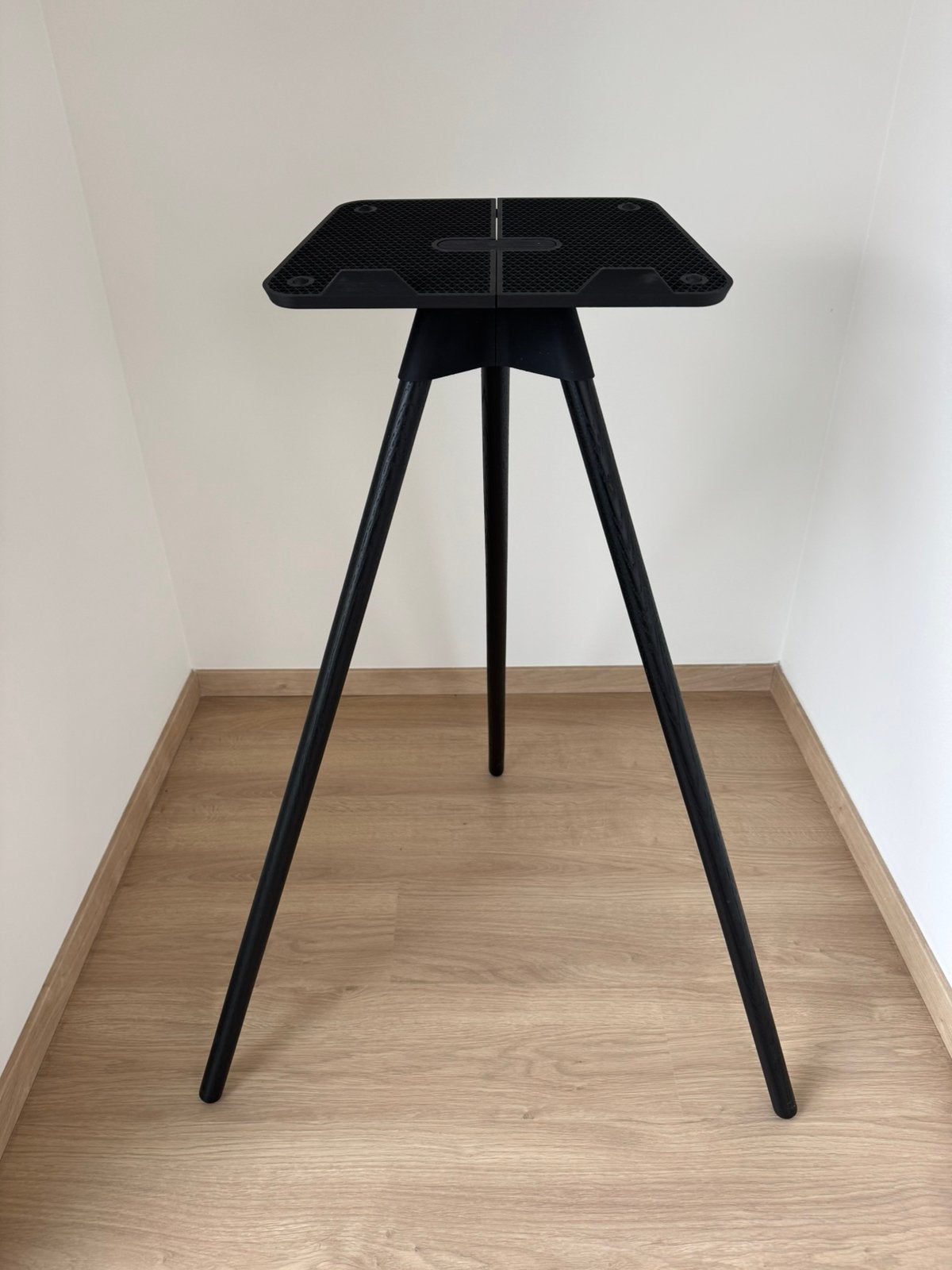 Tons laptop stand, Computers en Software, Ophalen, Zo goed als nieuw