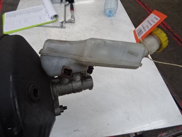 MAITRE CYLINDRE DE FREIN C3 (FC / FL / FT) (0204Y24110), Utilisé, Citroën