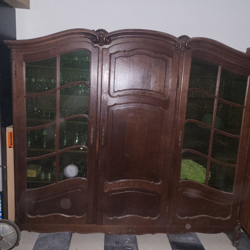 Eetkamer in eik, Huis en Inrichting, Ophalen, Gebruikt, Antieke stijl maar mooi op de juiste plaats, 8 stoelen of meer