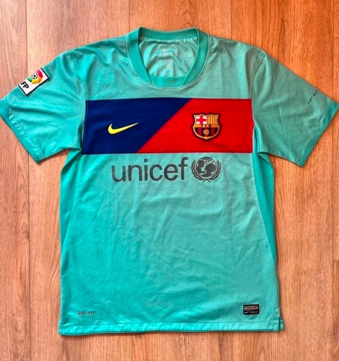 Maillot de football du FC Barcelone taille M, Envoi, Neuf, Maillot