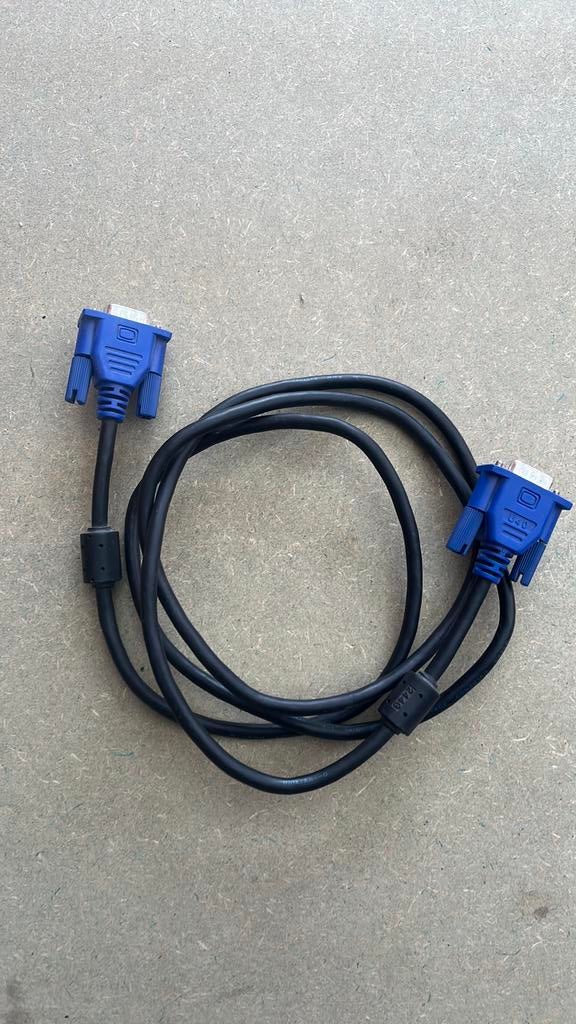 VGA-kabel, Audio, Tv en Foto, Audiokabels en Televisiekabels, Ophalen, Gebruikt, Minder dan 2 meter, Tv-kabel