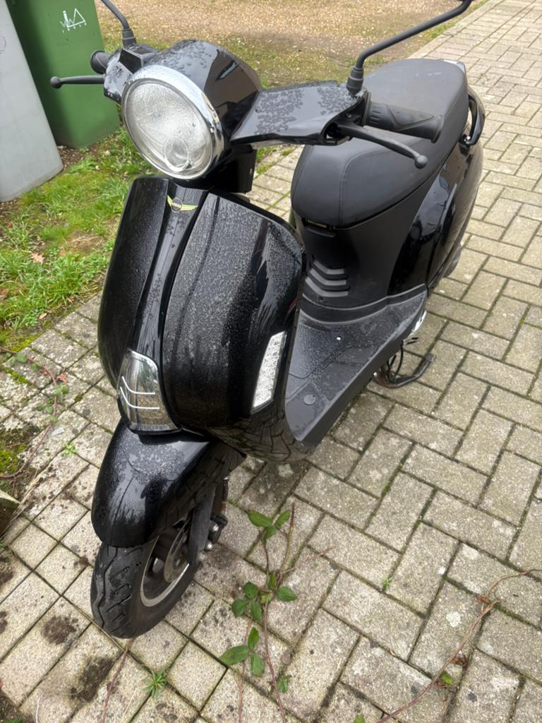 lasso scooter AClasse, Enlèvement, Comme neuf
