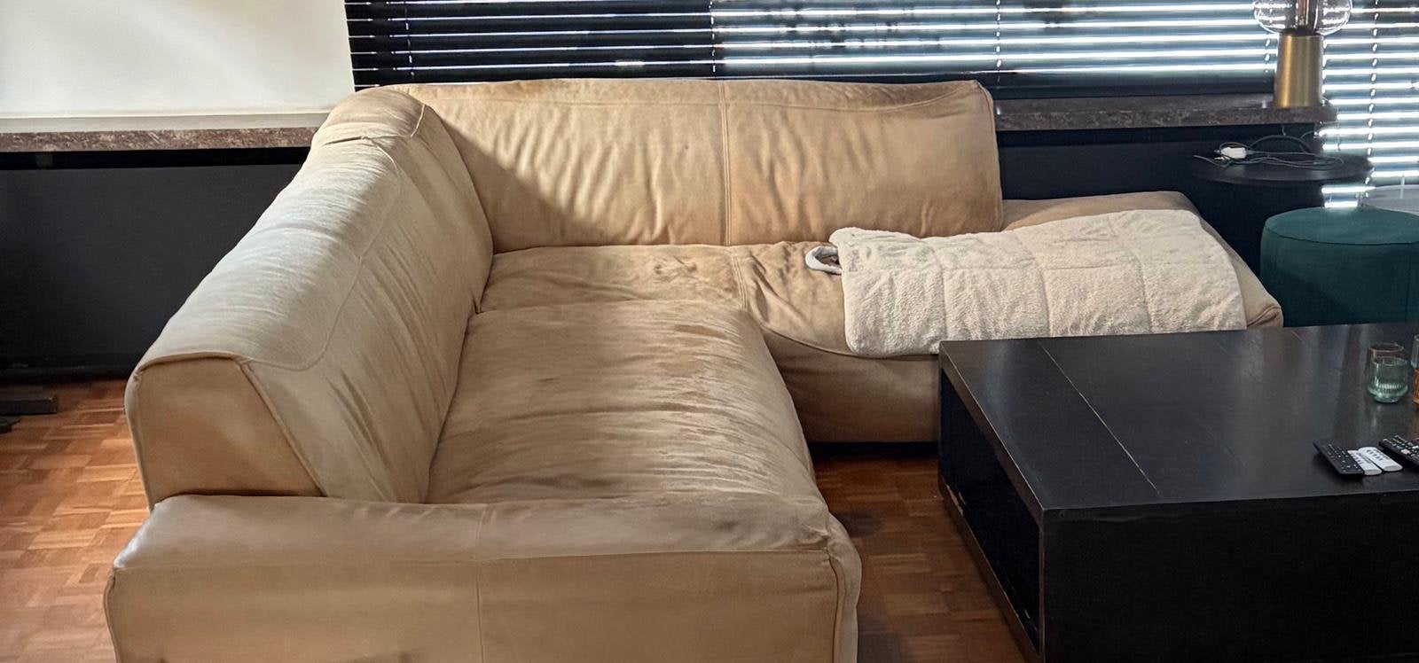 Zetel bizon leder met salon tafel, Huis en Inrichting, Ophalen, Gebruikt, Hoekbank, Leer
