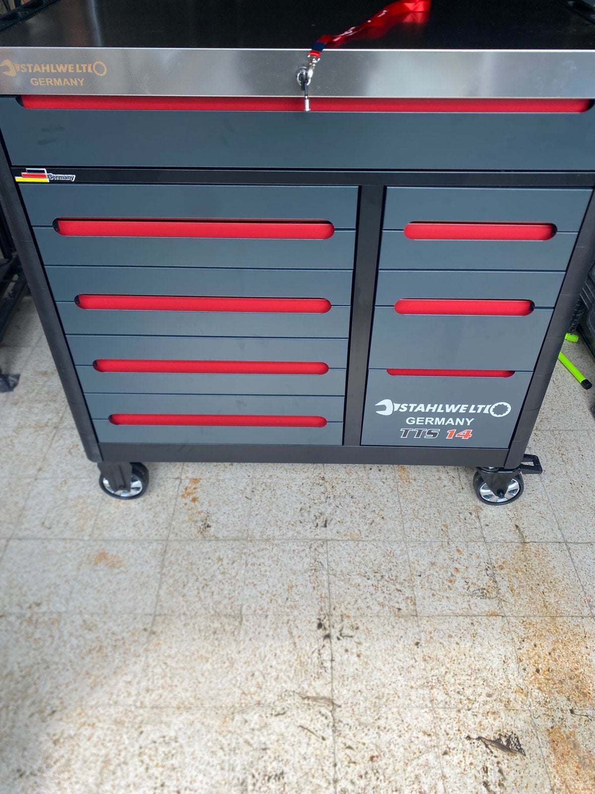 Nieuwe gereedschapswagen 14 lades incl stroom voorziening, Ophalen, Nieuw