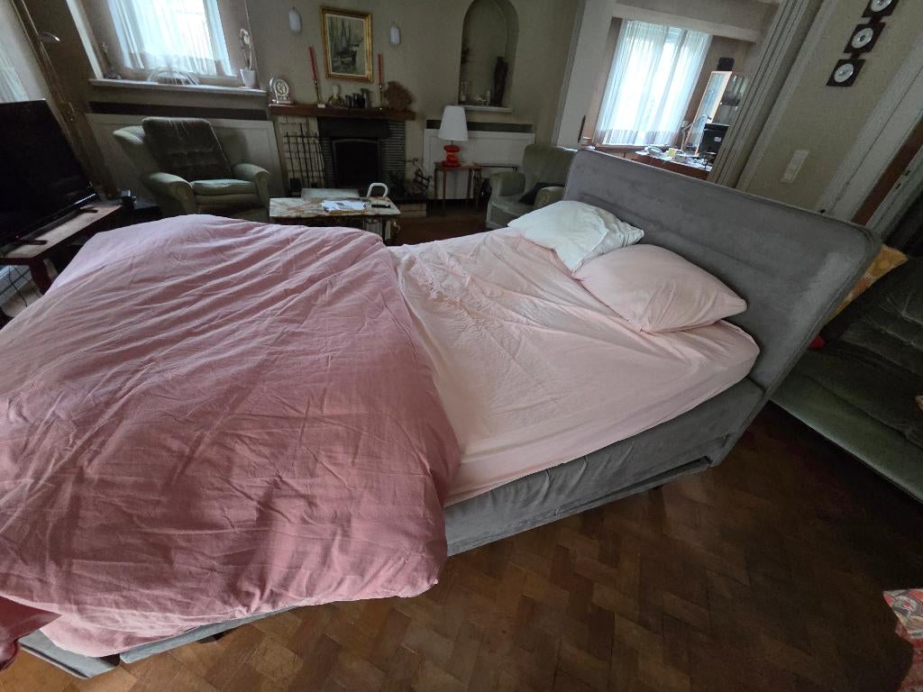 Boxspring électrique 140x200 - État Neuf - Facture 3165€, Enlèvement, 200 cm, Deux personnes, Velours premium
