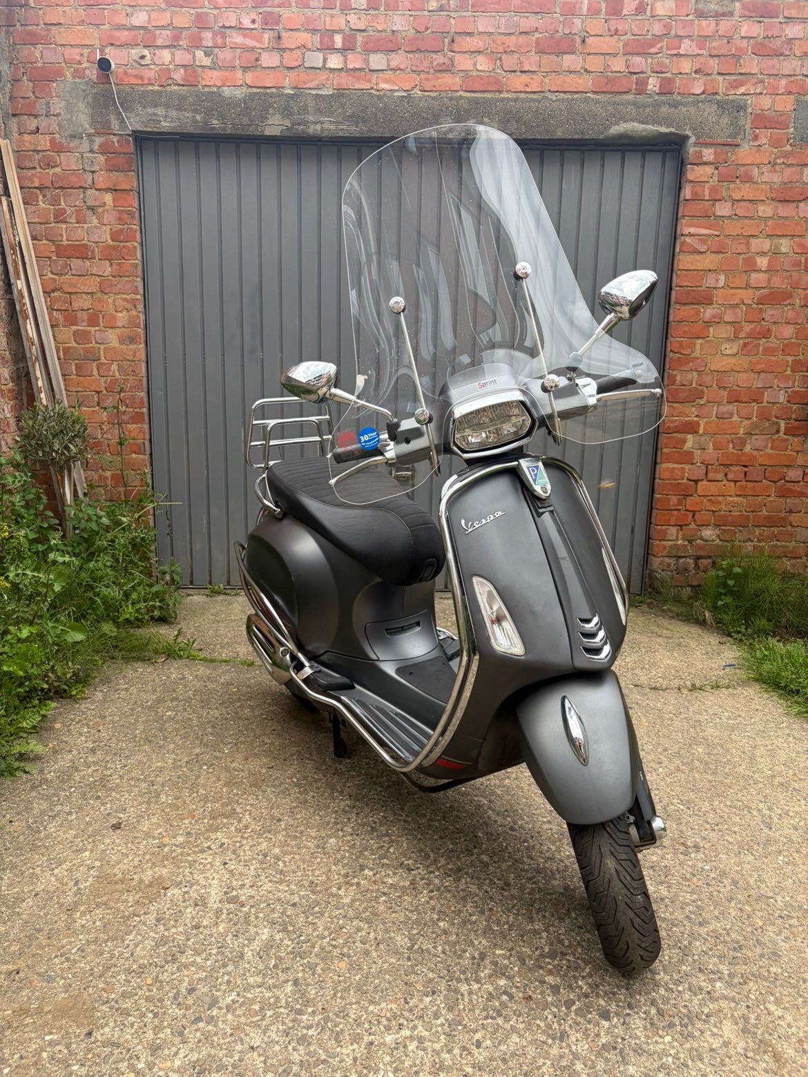 Vespa sprint A klasse, Fietsen en Brommers, Ophalen, Zo goed als nieuw
