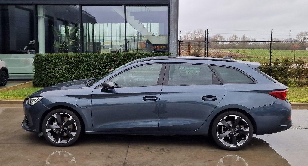 Cupra Leon ST Hybride/Carplay/HTD SEATS/Inductieladen/Camera, Autos, Argent ou Gris, Achat, Entreprise, Garantie prolongée